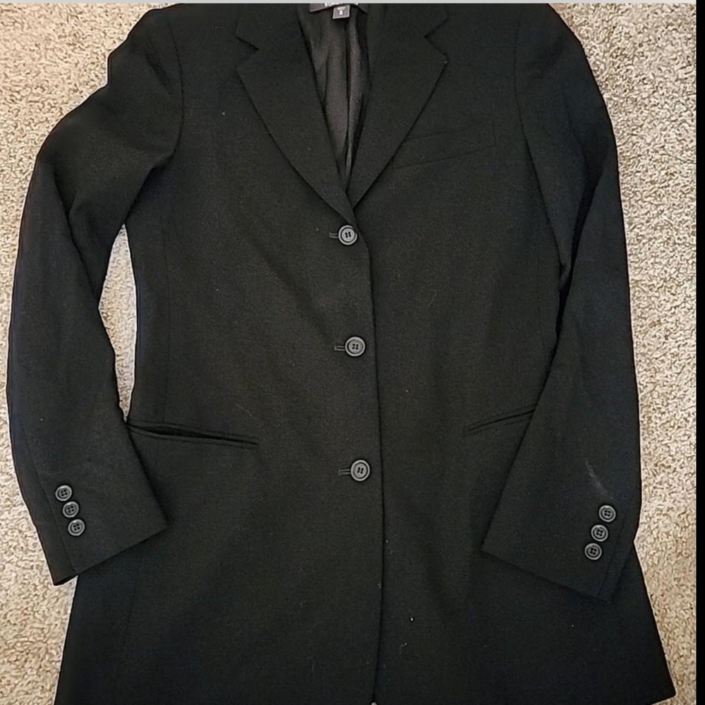 Nordstrom Black Blazer with Structured Design and Notched Lapels